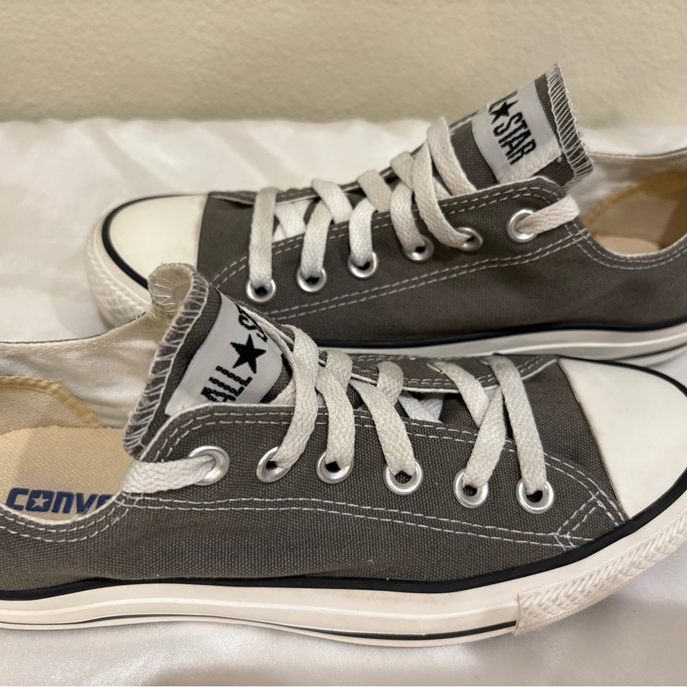 Converse Charcoal Grey Canvas Sneakers size 7